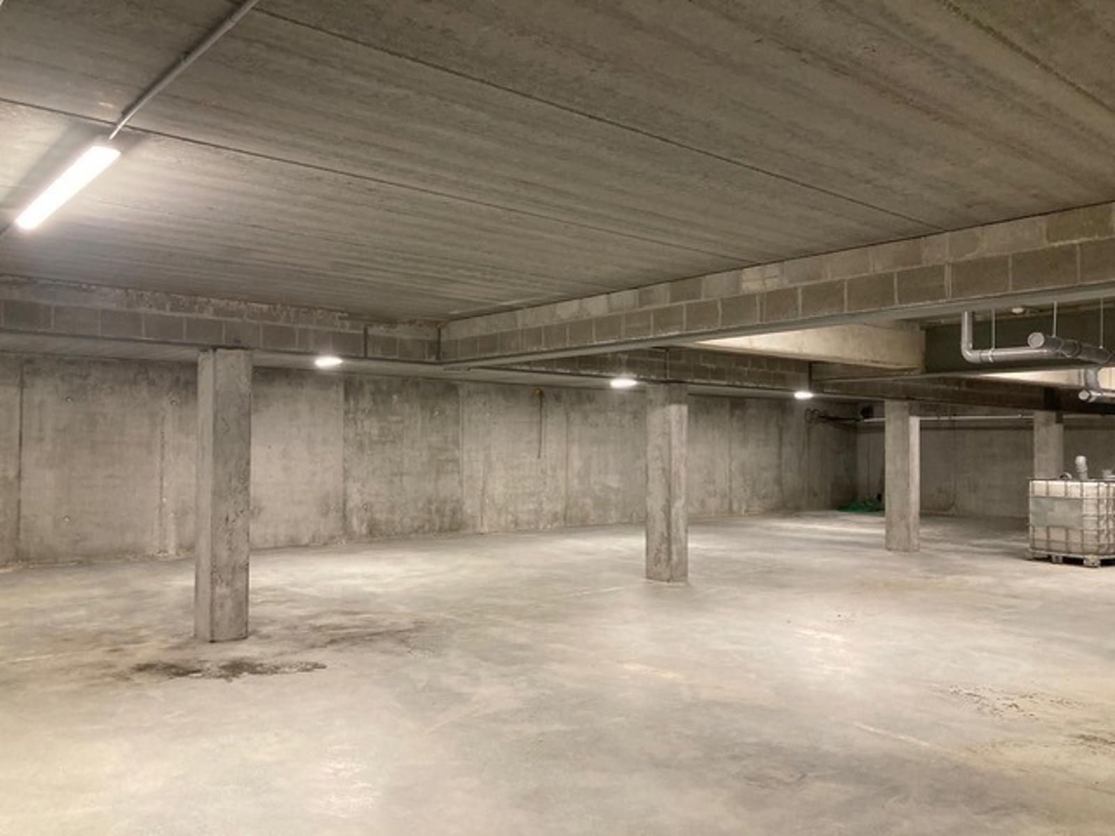 ondergrondse parkeerplaats (enkel)