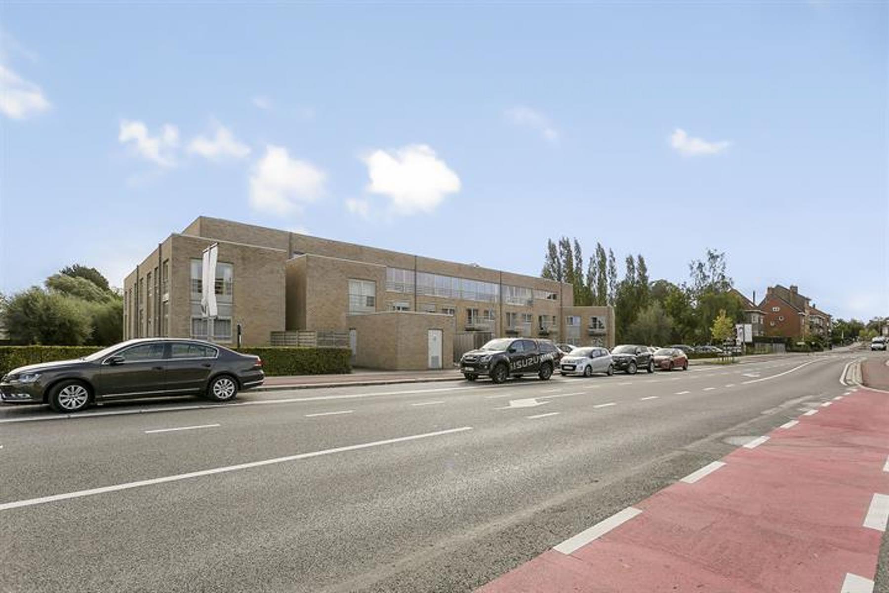 25-FLAT107